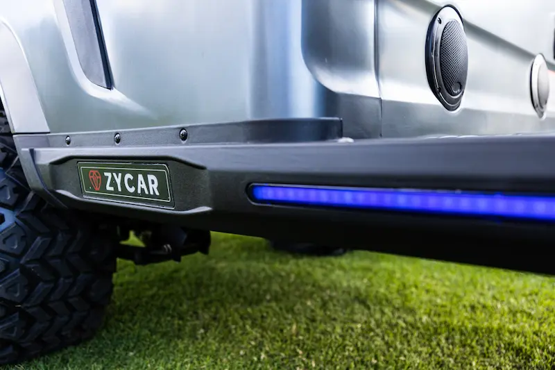 Iluminación LED perimetral de un vehículo Zycar